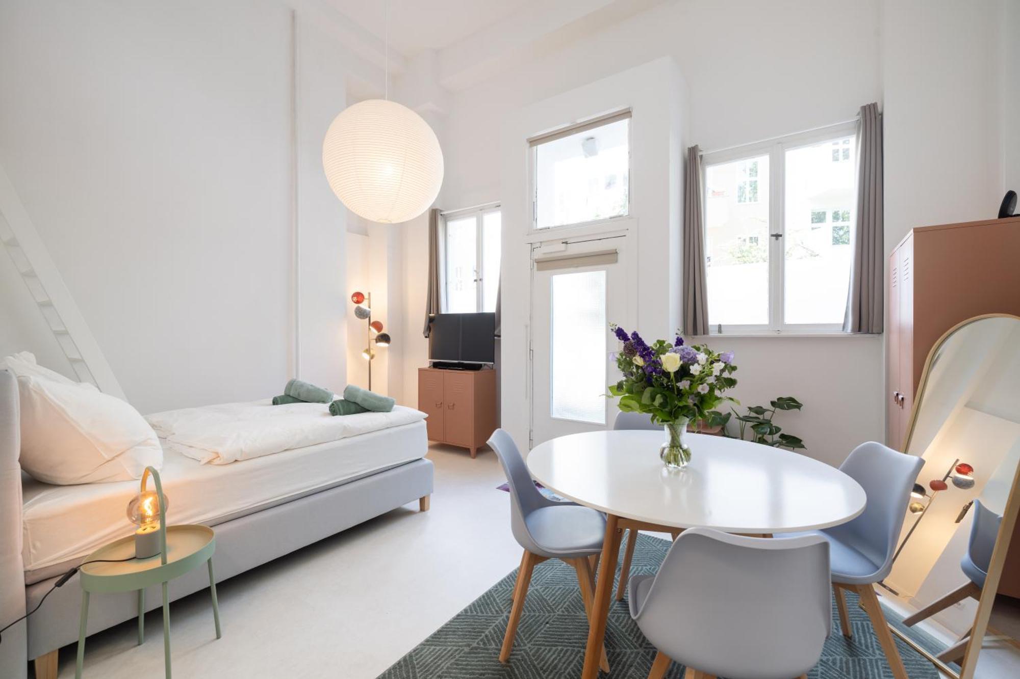 Great 2-Room Loft With 2 Bathrooms And 2 Kitchen Berlin Eksteriør bilde