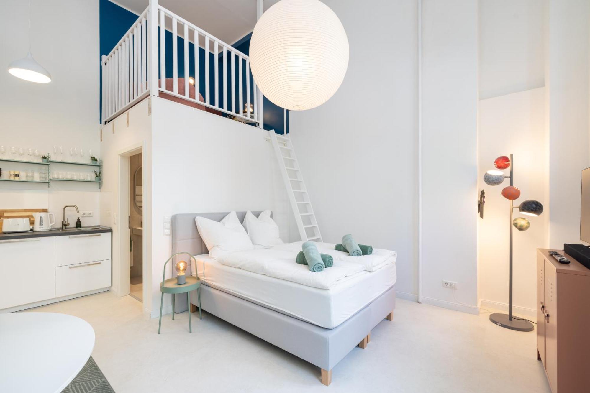 Great 2-Room Loft With 2 Bathrooms And 2 Kitchen Berlin Eksteriør bilde