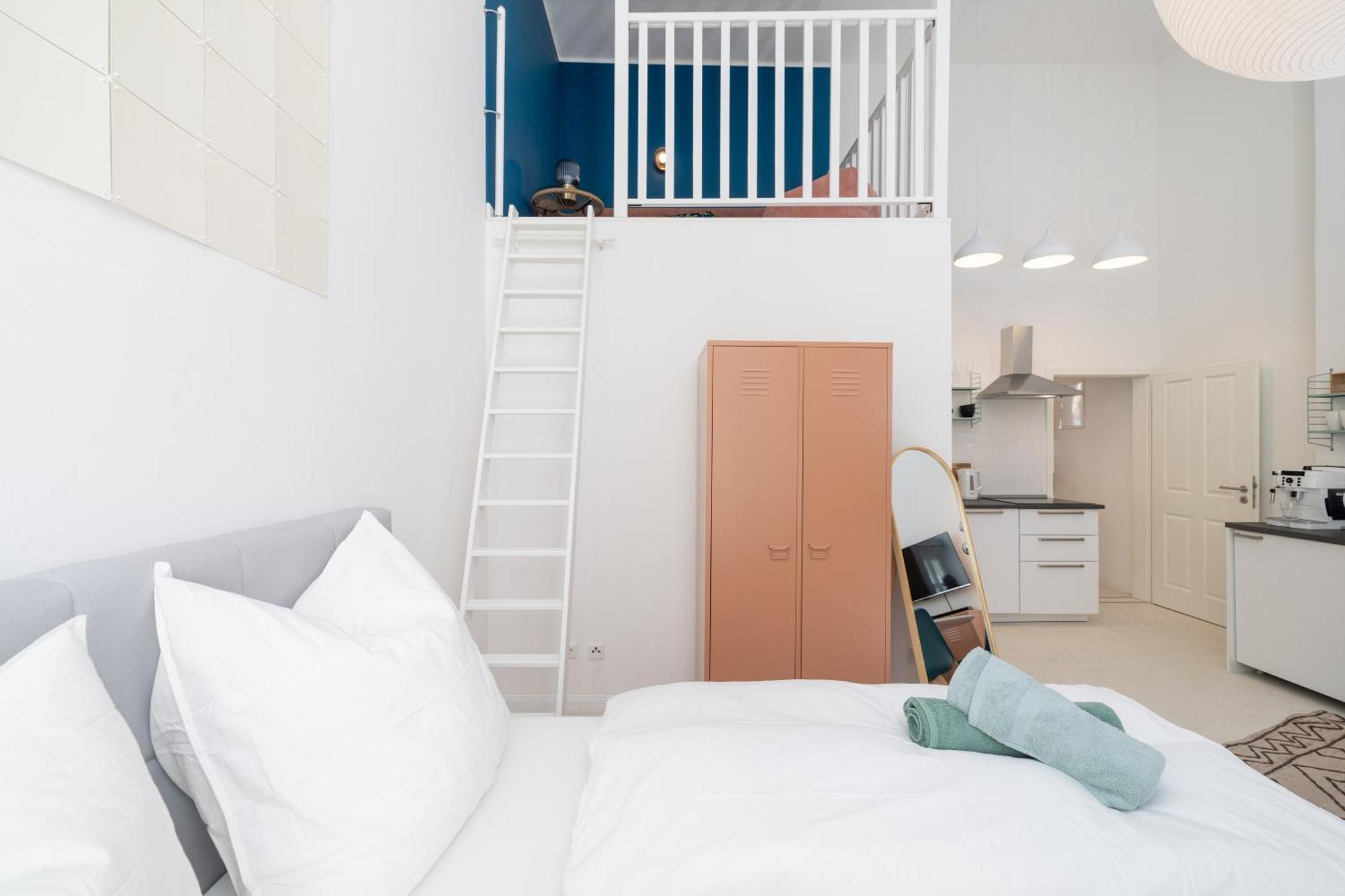 Great 2-Room Loft With 2 Bathrooms And 2 Kitchen Berlin Eksteriør bilde